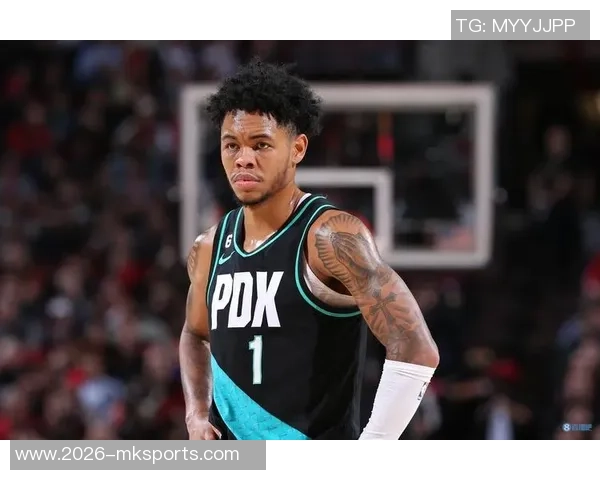 安芬尼西蒙斯女友现场带娃观战颜值如何网友热议 安芬尼西蒙斯女友现场带娃观战颜值如何网友热议