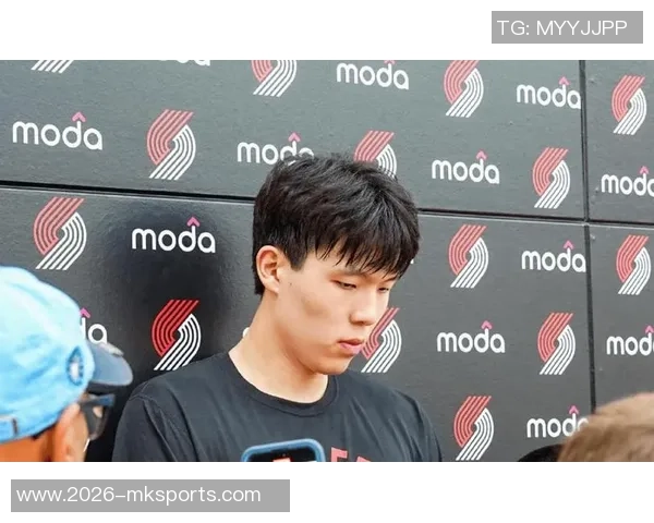 格兰特谈杨瀚森跑位配合能力语言障碍影响沟通效果