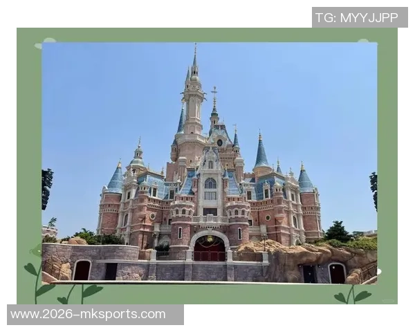 女友社媒分享与内维斯迪士尼乐园甜蜜游玩瞬间引发热议